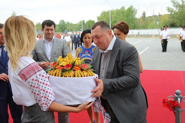 На Київщині відкрито митний термінал «Калинівка» європейського рівня