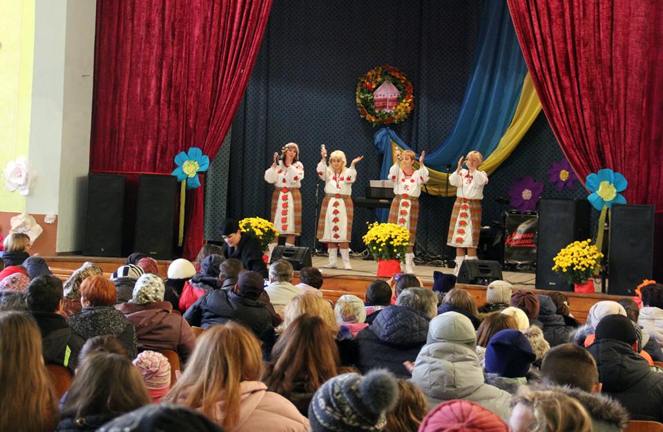Гірчична вперше відсвяткувала іменини села