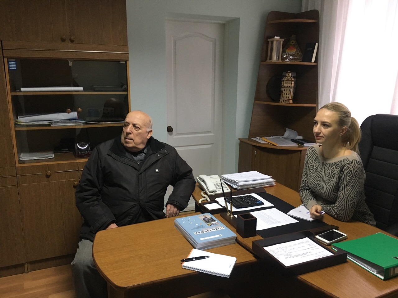 Депутат обласної ради Уляна Ткаченко працює з виборцями