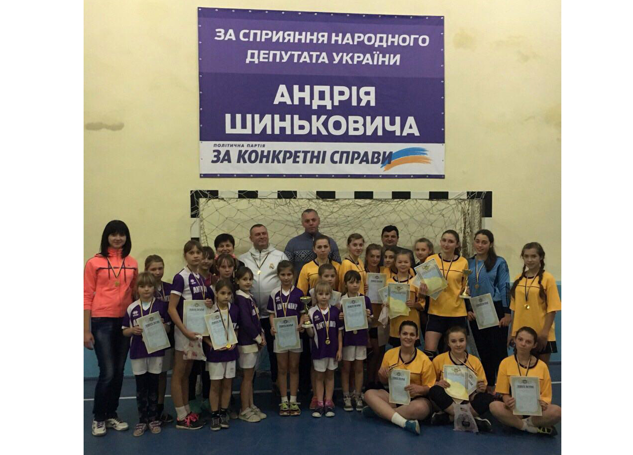 На Красилівщині пройшов турнір з гандболу серед дівчат