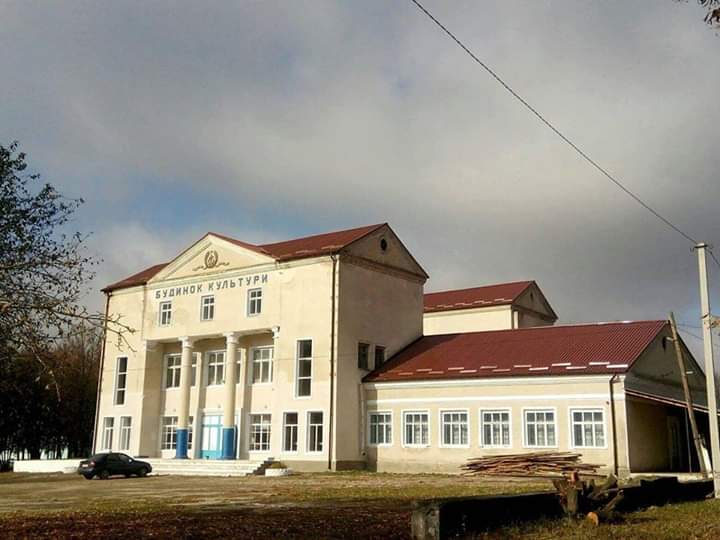 Вільхівці: капітальний ремонт покрівлі завершено