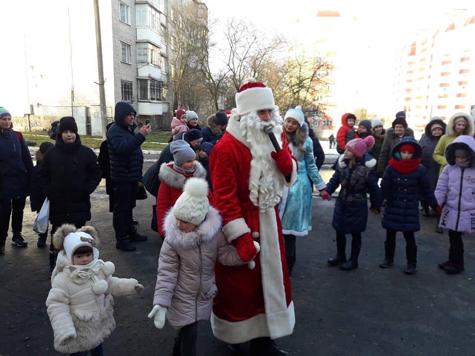 Новорічне свято від Анатолія Собка для мешканців району Дубове