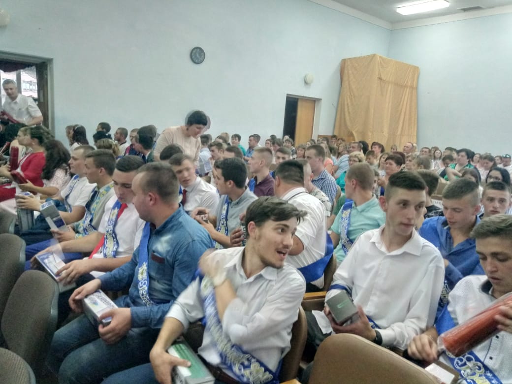 Випуск молодих спеціалістів у Ярмолинцях