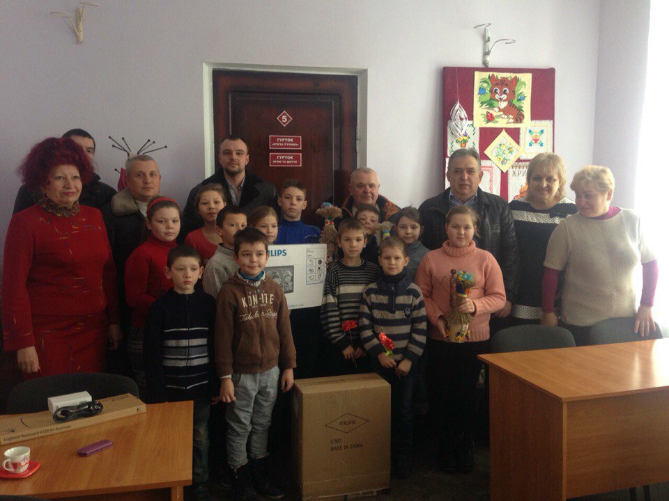 Активісти партії «ЗА КОНКРЕТНІ СПРАВИ» відвідали Віньковецький район