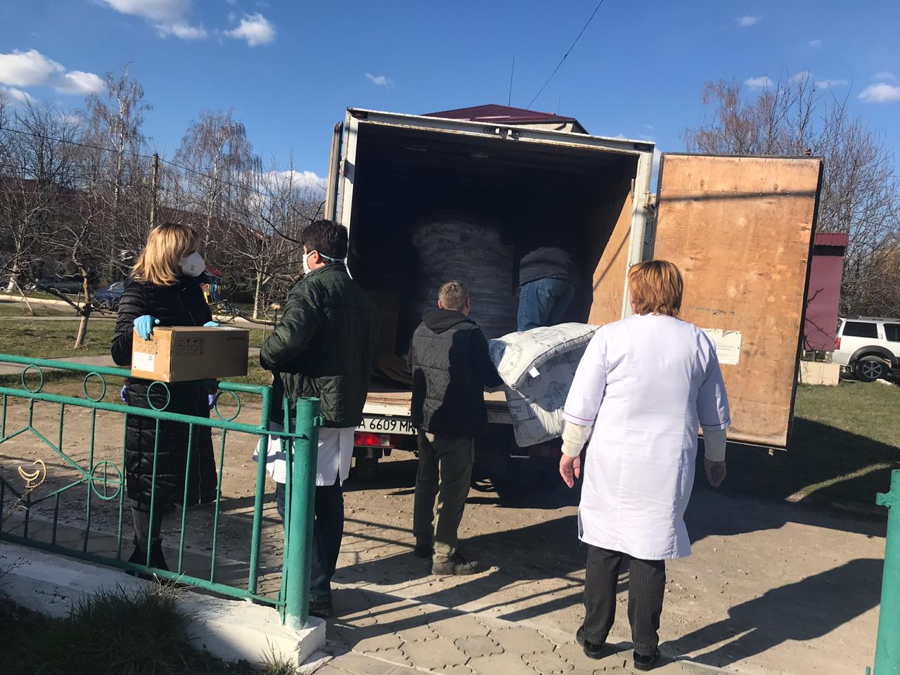 Інфекційні відділення виборчого округу отримали допомогу