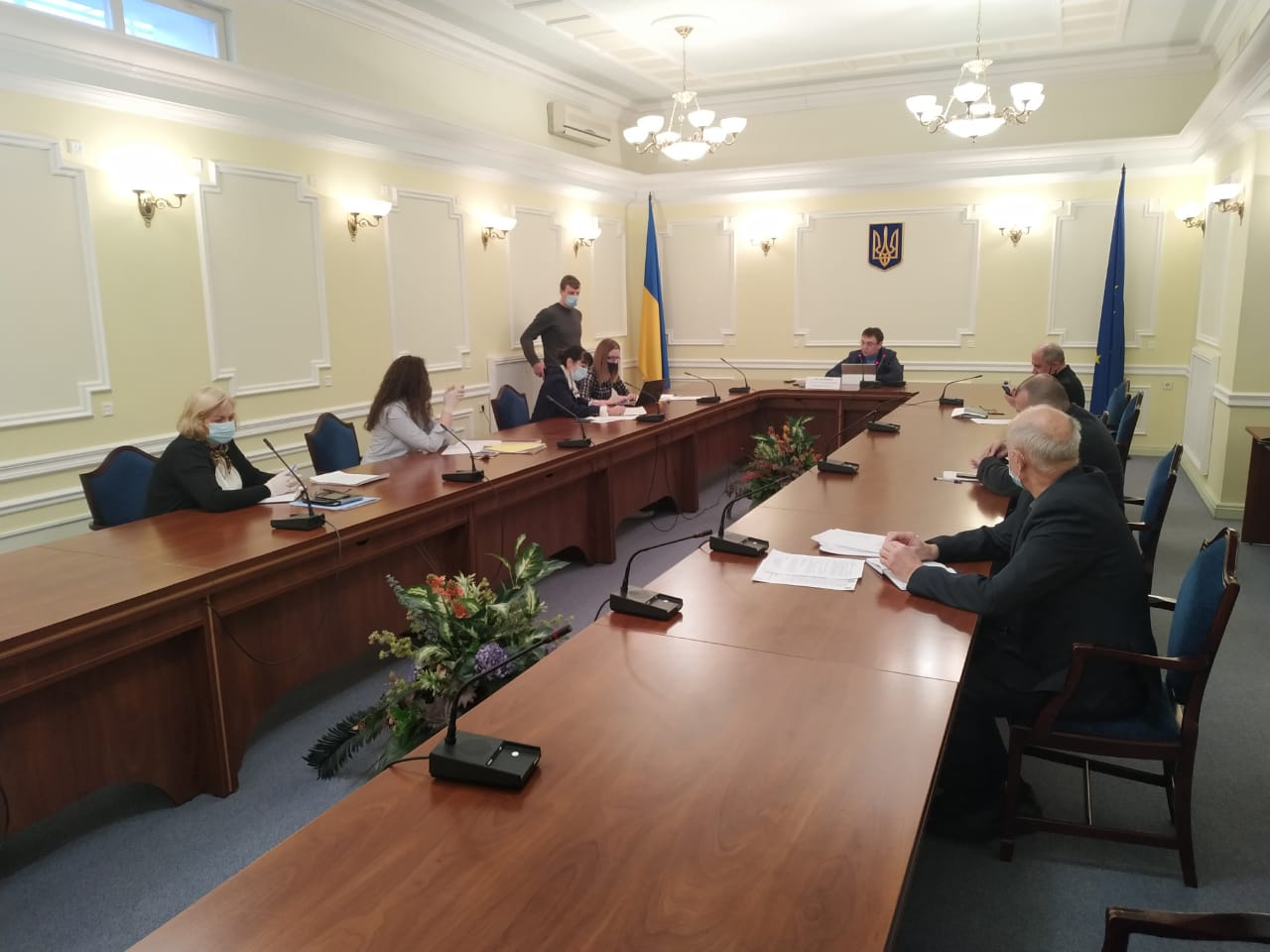Комітет провів перше засідання у режимі відеоконференції