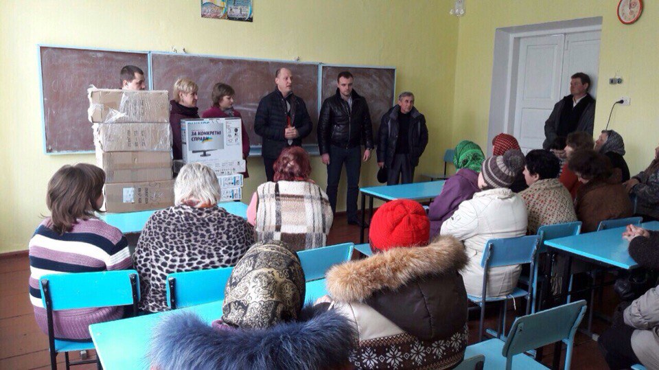 Вадим Лозовий відвідав збережену школу у Полонському районі