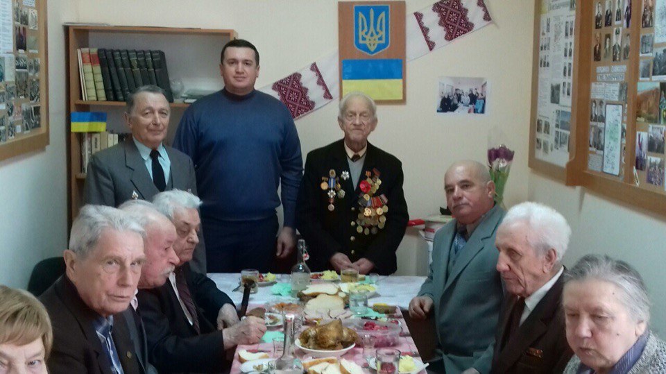 Партійці привітали ветерана Другої світової війни із 90-річчям