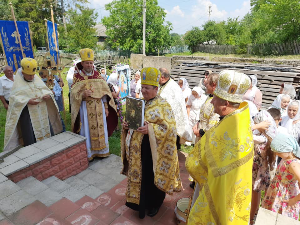 Свято Храму Святих апостолів Петра і Павла у Великій Леваді