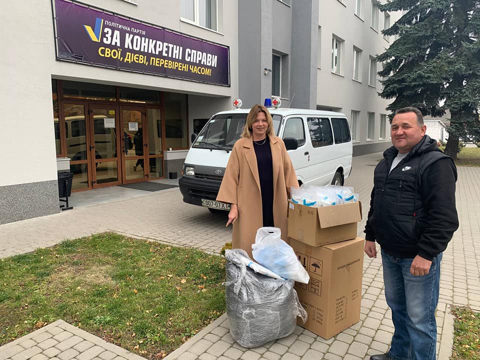 Лікарі Шепетівки на передовій боротьби з коронавірусом