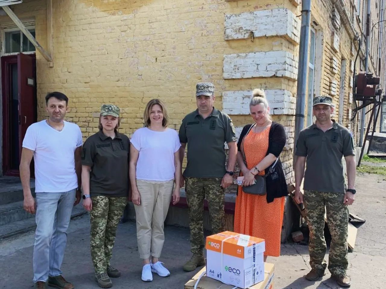 Військовим частинам міста Шепетівка передані генератори