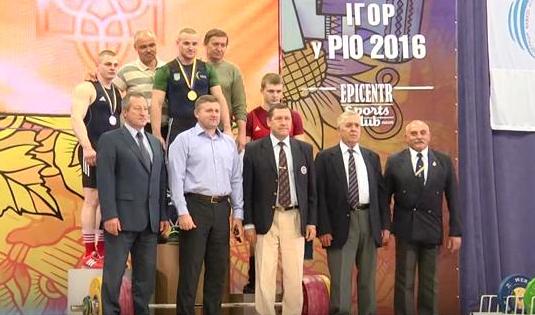 У Городку завершився чемпіонат України з важкої атлетики