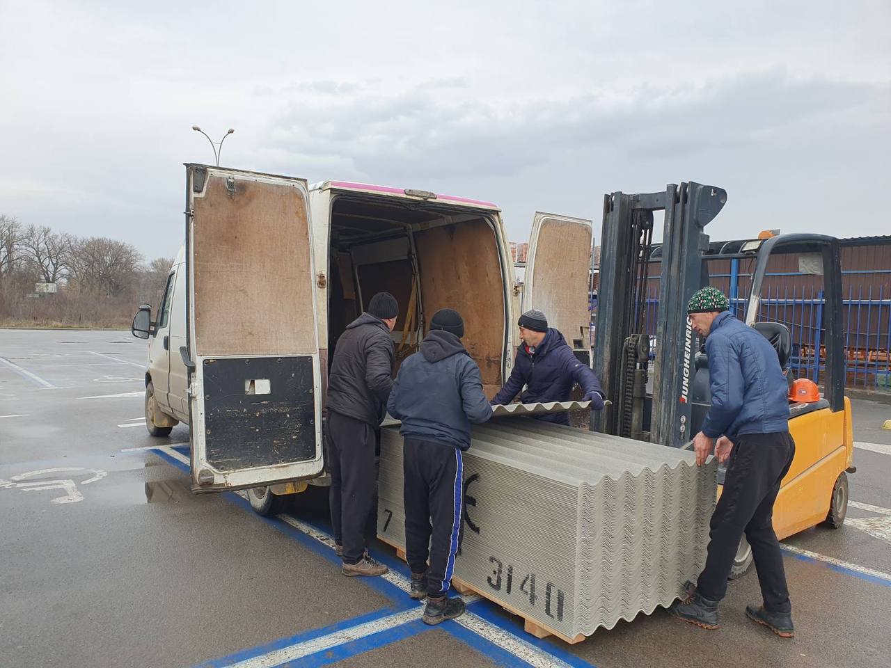 Допомога постраждалим від пожежі в Панасівцях