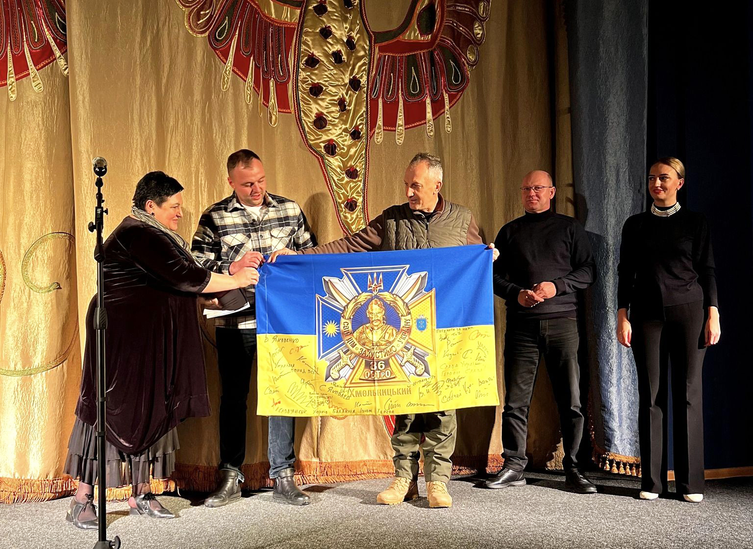 Дякуємо нашим захисникам і захисницям України!