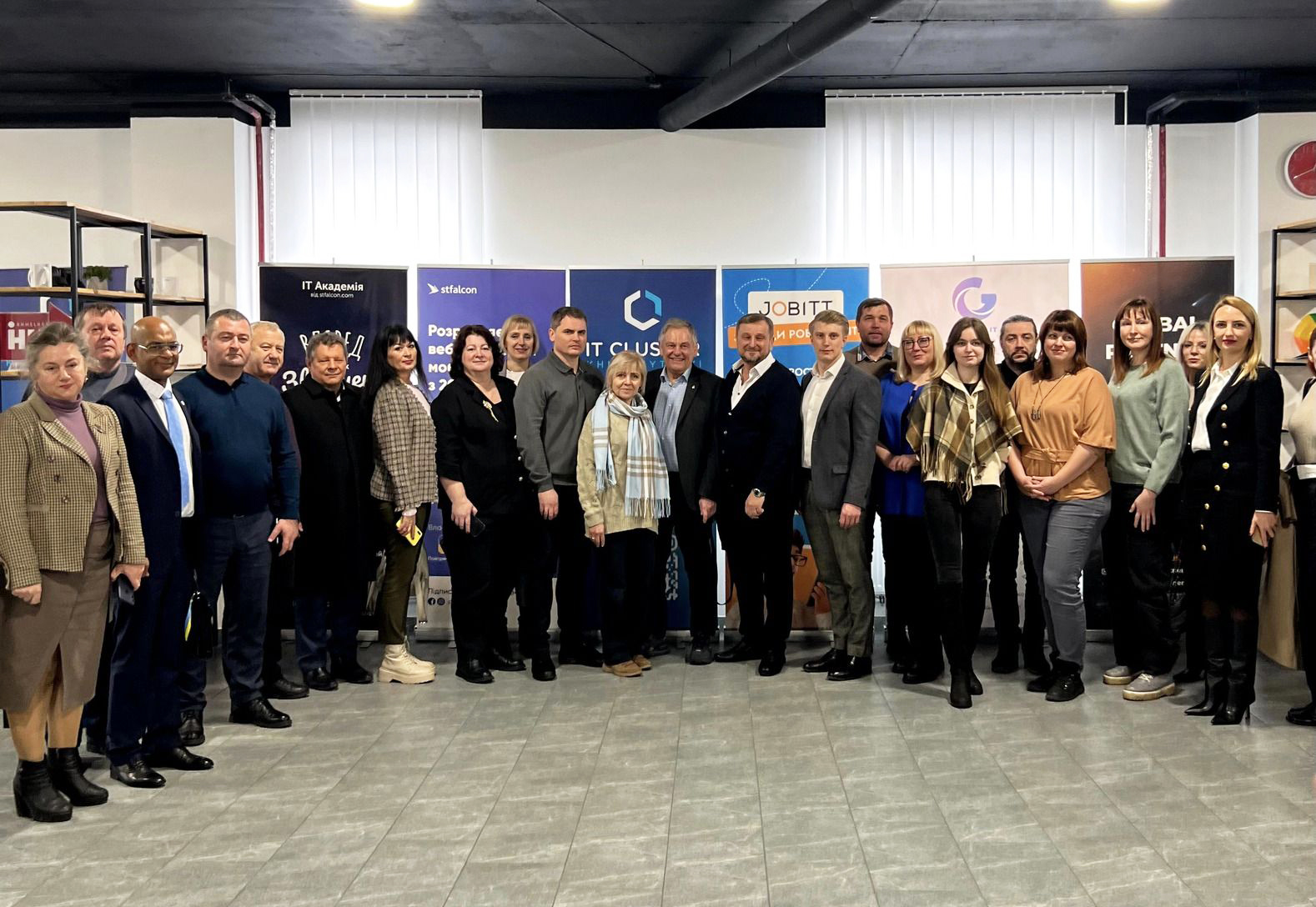 Розвиток Хмельниччини в умовах війни та після її завершення