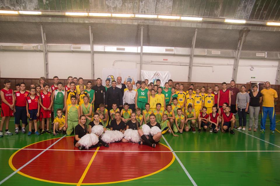 У Хмельницькому розпочато турнір з баскетболу за підтримки представників партії 