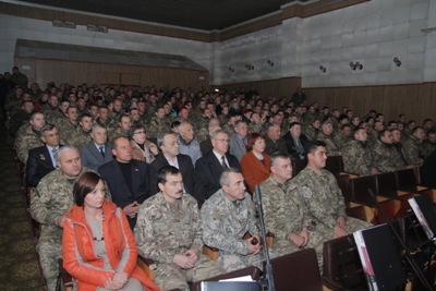 Хмельницьких військових привітали з Днем захисника України