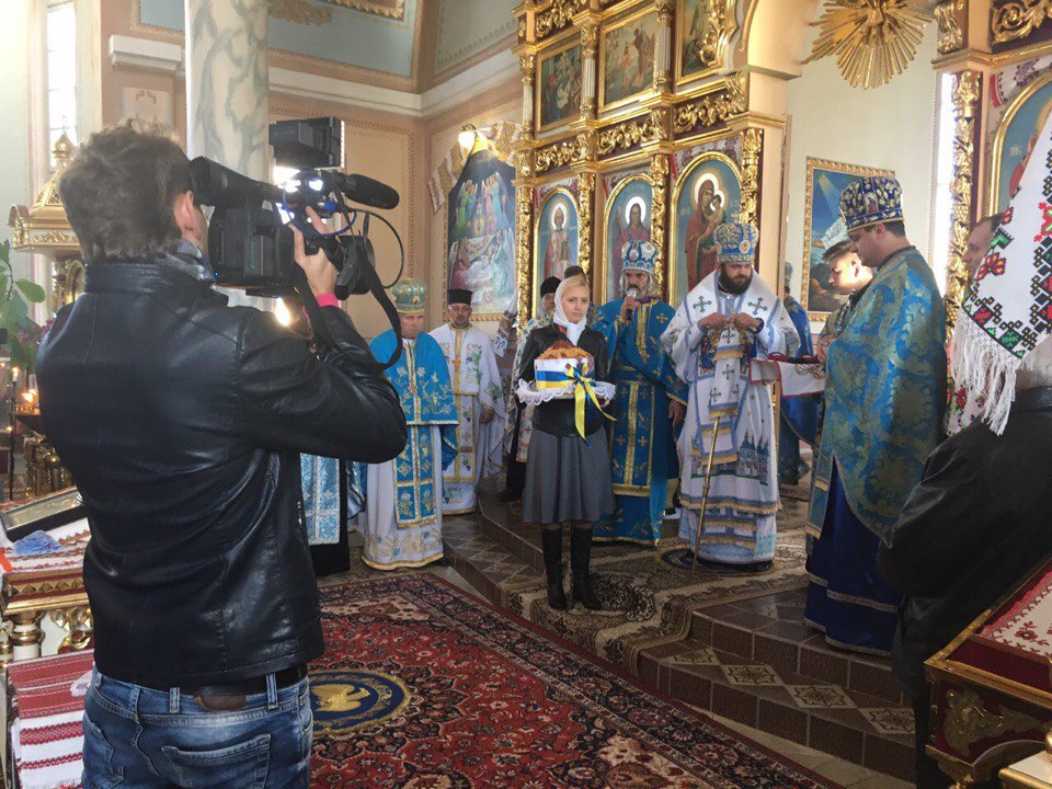 У Волочиську відкрито недільну школу та монастир