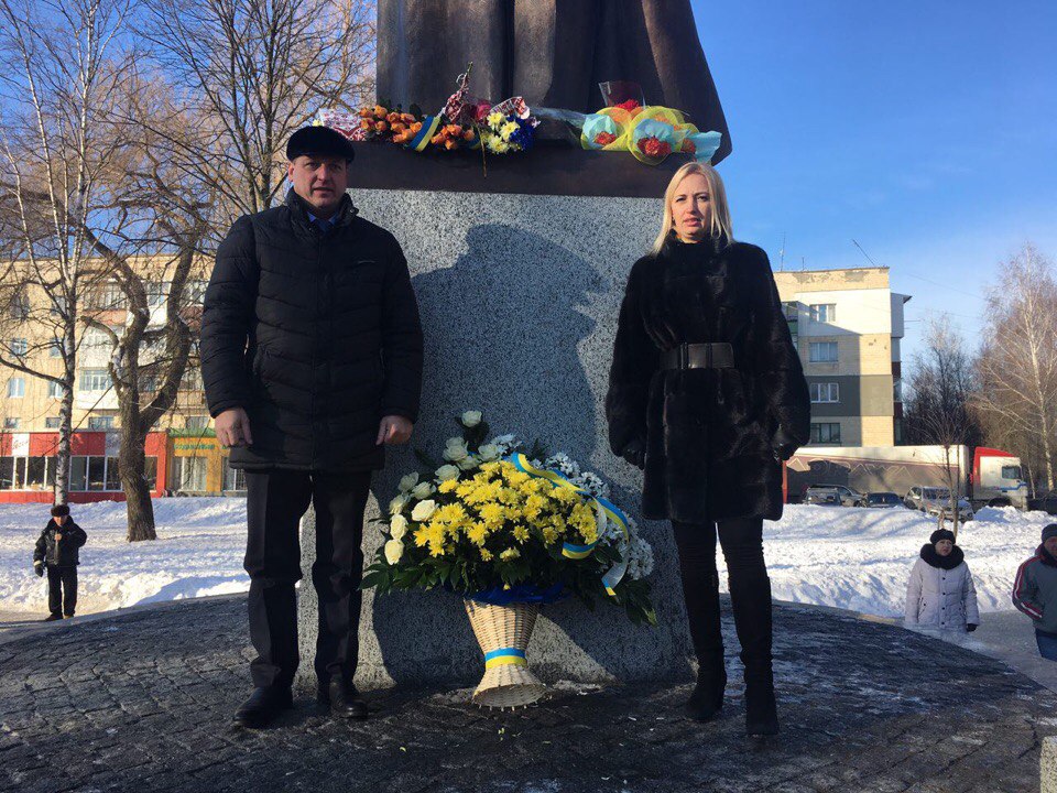В Старокостянтинові відкрили пам’ятник Великому Кобзареві