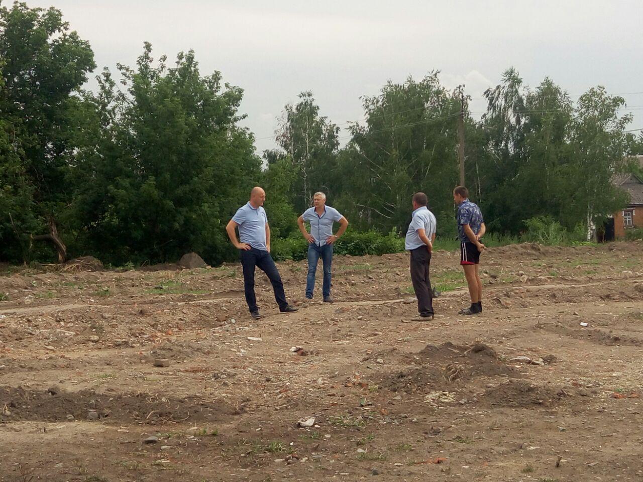 Триває благоустрій Мeджибожа на Летичивщині